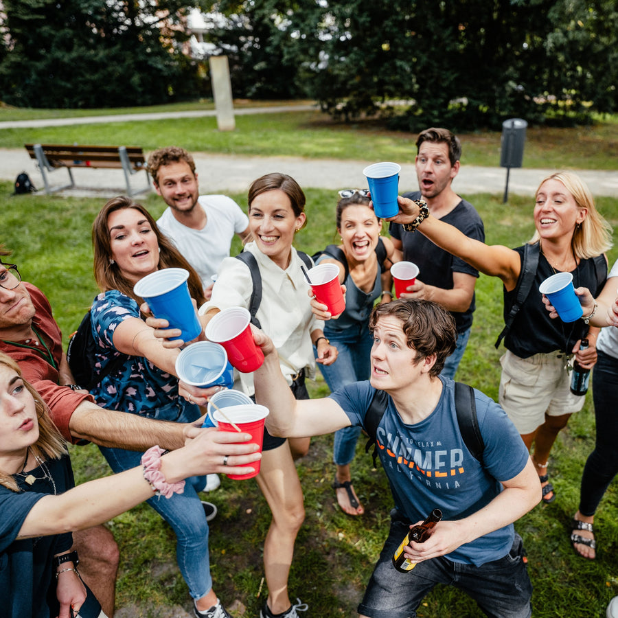 BeerTour L in Tschechien: group with red cups as a product image for a BeerTour.